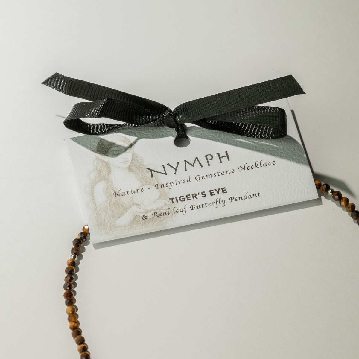 Collana minerale Nymph con farfalla – occhio di tigre