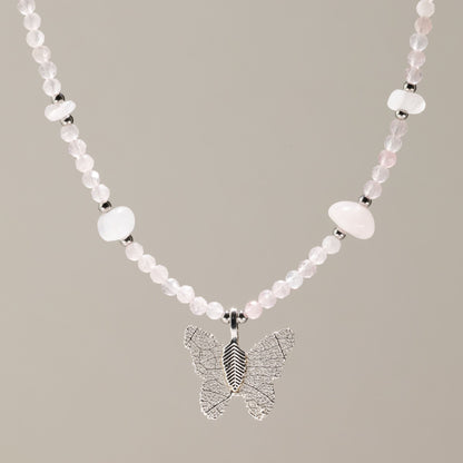 Collana minerale Nymph con farfalla – quarzo rosa