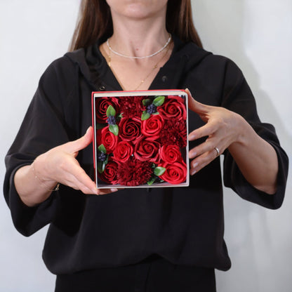 Scatola quadrata - Rose rosse classiche
