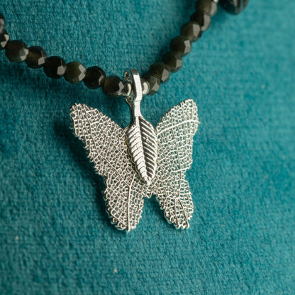 Collana minerale Nymph con farfalla – ossidiana nera