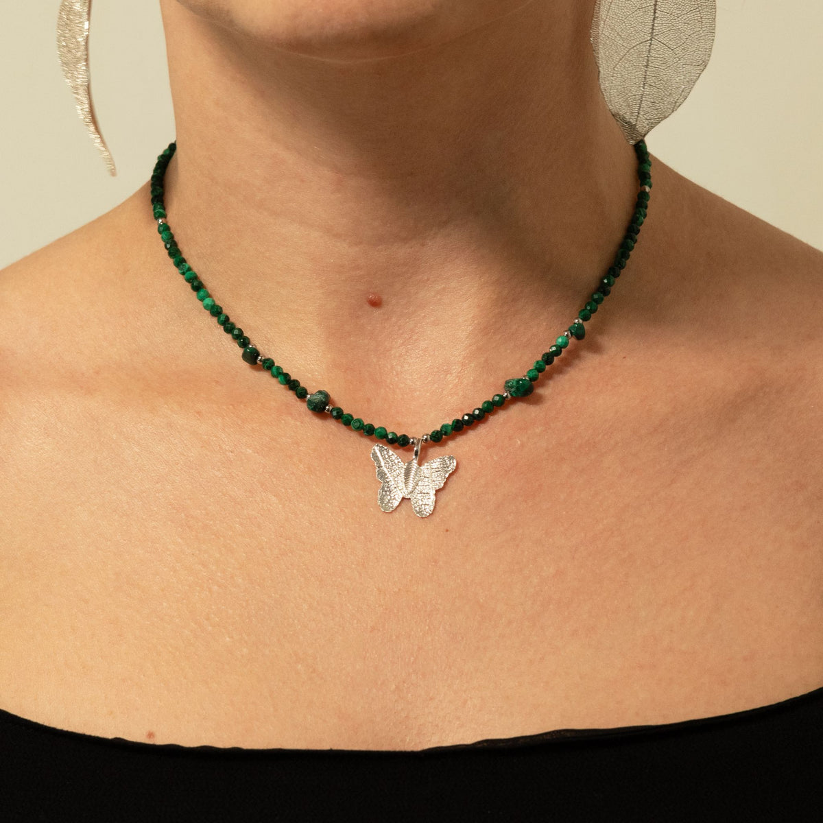 Collana minerale Nymph con farfalla – malachite