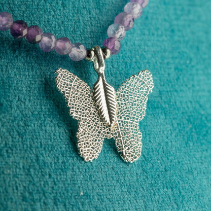 Collana minerale Nymph con farfalla – ametista