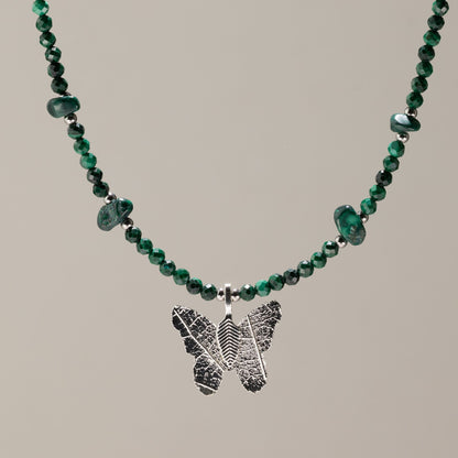 Collana minerale Nymph con farfalla – malachite