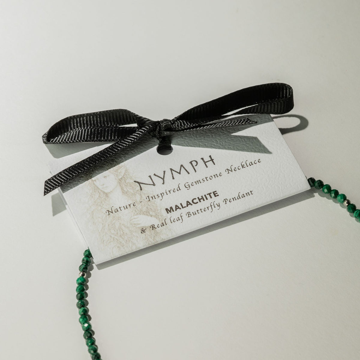 Collana minerale Nymph con farfalla – malachite