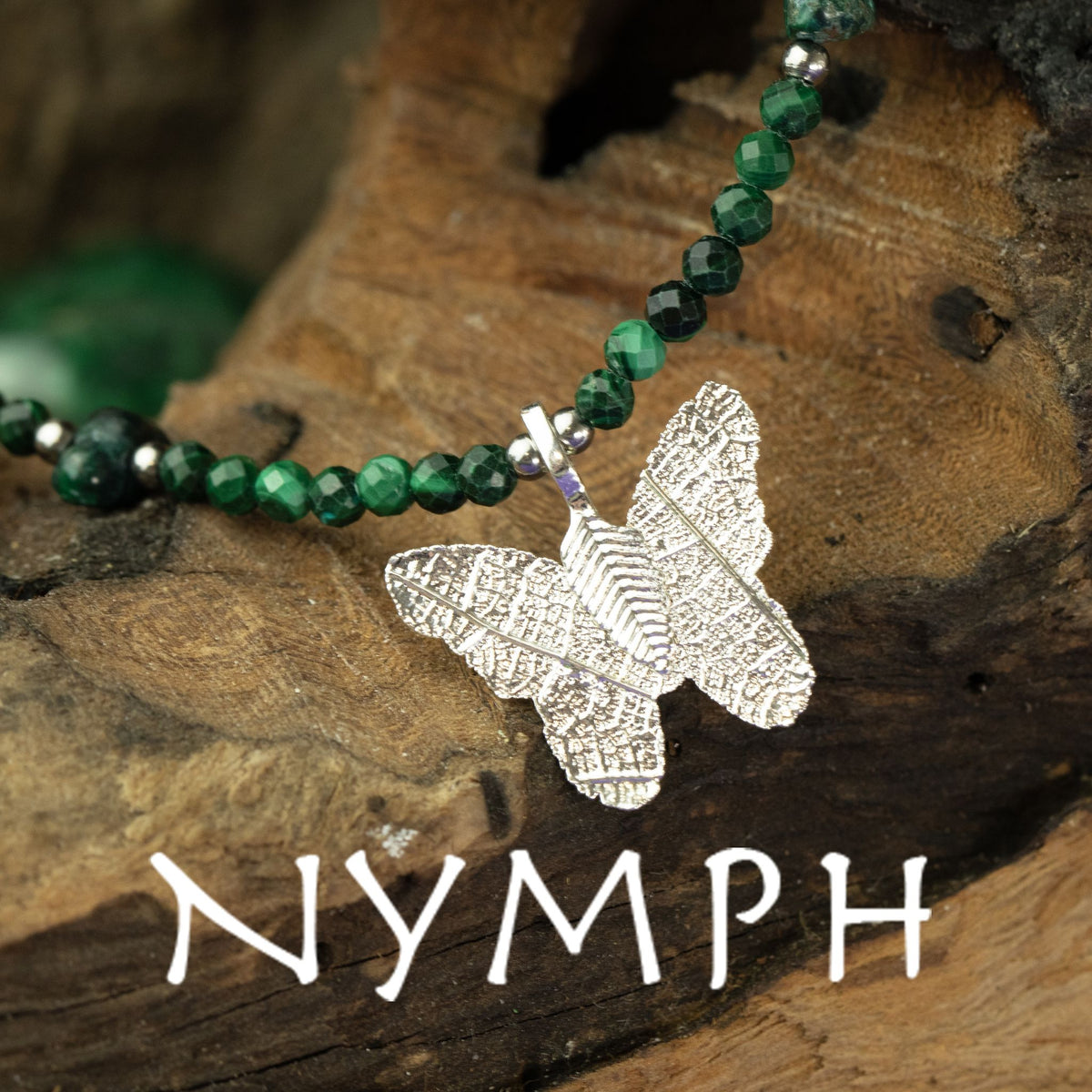 Collana minerale Nymph con farfalla – malachite